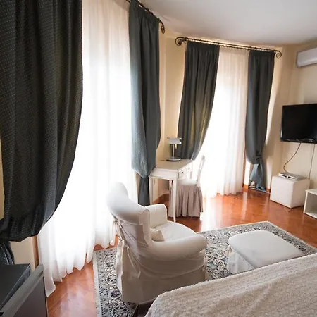 Agapantus Bed & Breakfast 3*